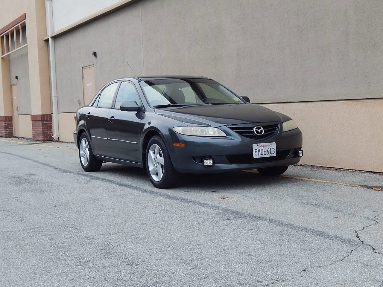 Used 2004 MAZDA MAZDA6 i image 1