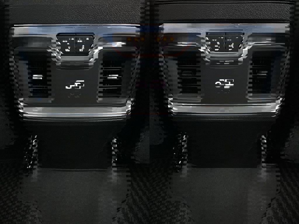 New 2026 GMC Sierra 3500 Denali Ultimate image 22