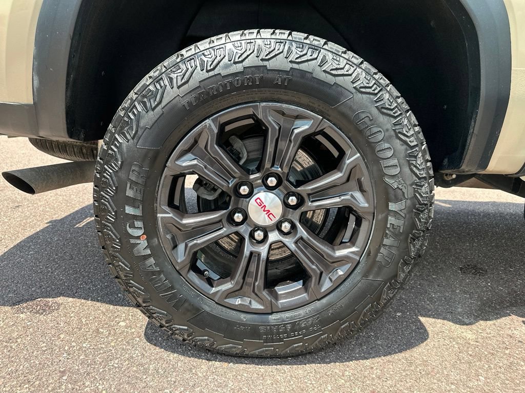 Used 2023 GMC Canyon Elevation w/ Elevation Premium Package AWD/4WD image 37