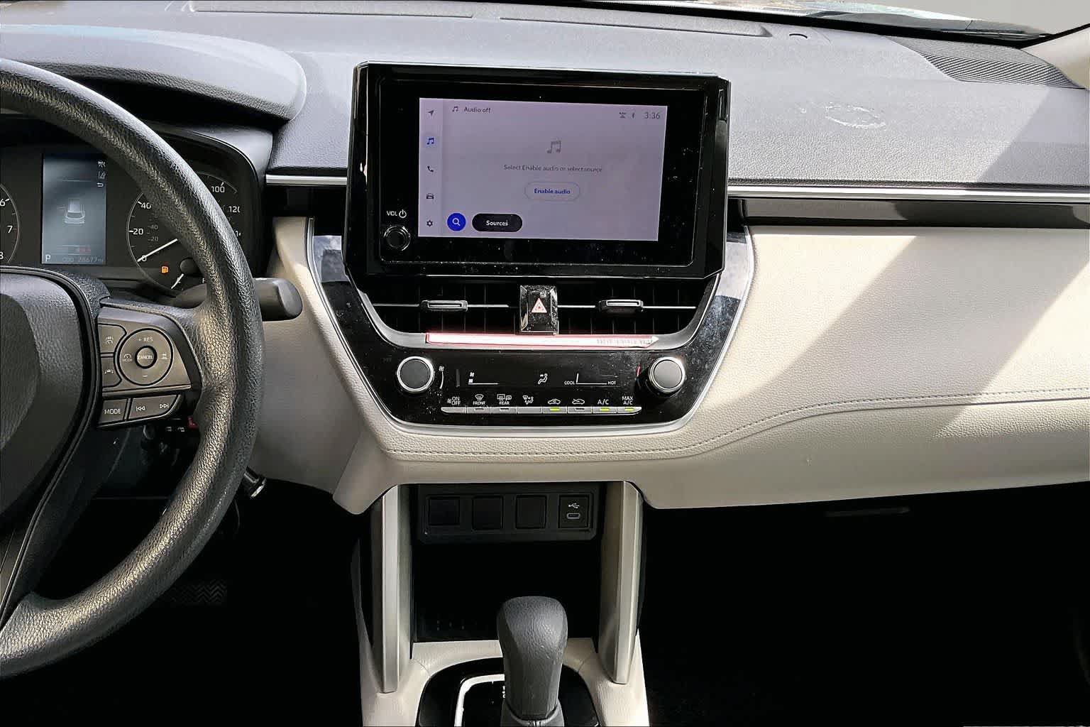 Used 2024 Toyota Corolla Cross L FWD image 7