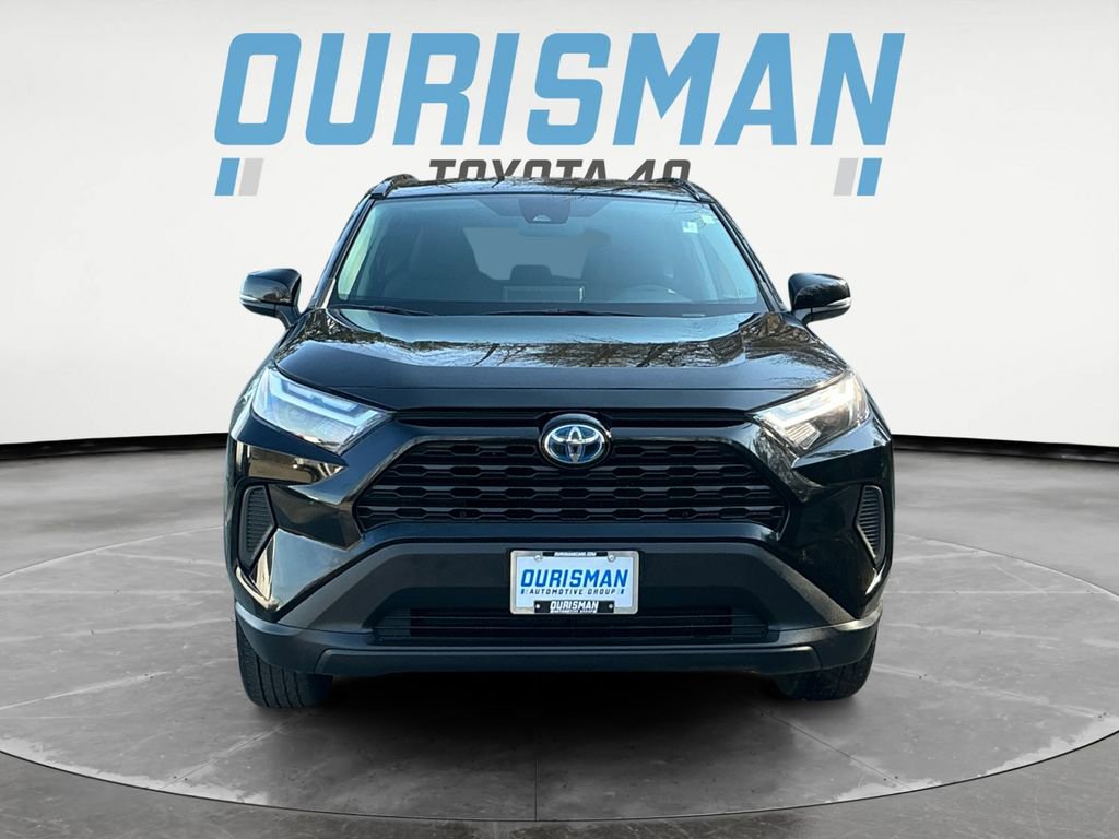Used 2023 Toyota RAV4 LE image 2