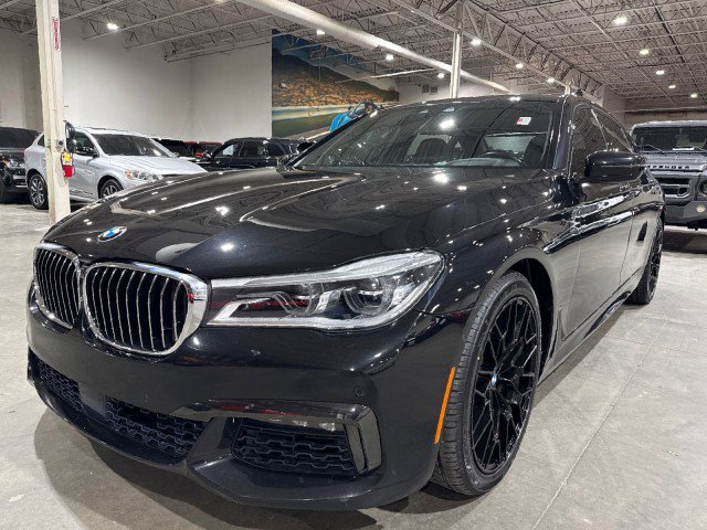 Used 2016 BMW 750i RWD image 1