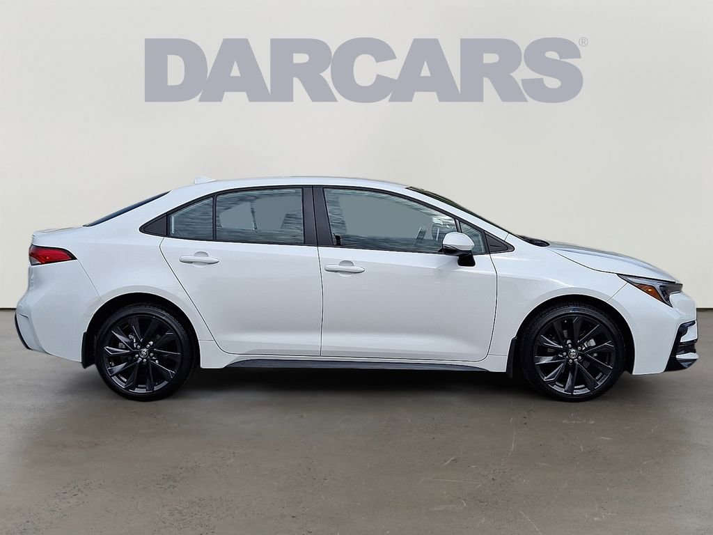 Used 2023 Toyota Corolla SE FWD image 7