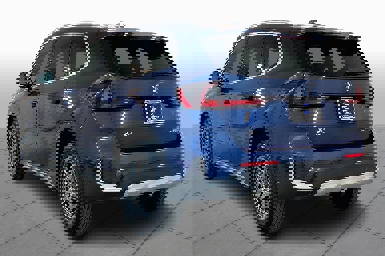 Used 2025 BMW X1 xDrive28i image 12