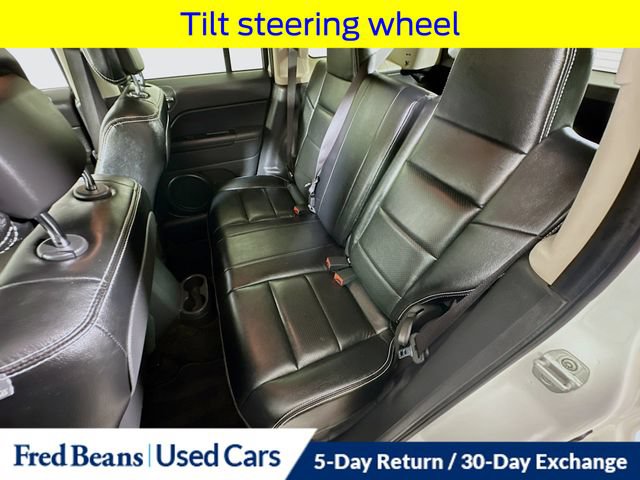 Used 2014 Jeep Patriot Latitude AWD/4WD image 25