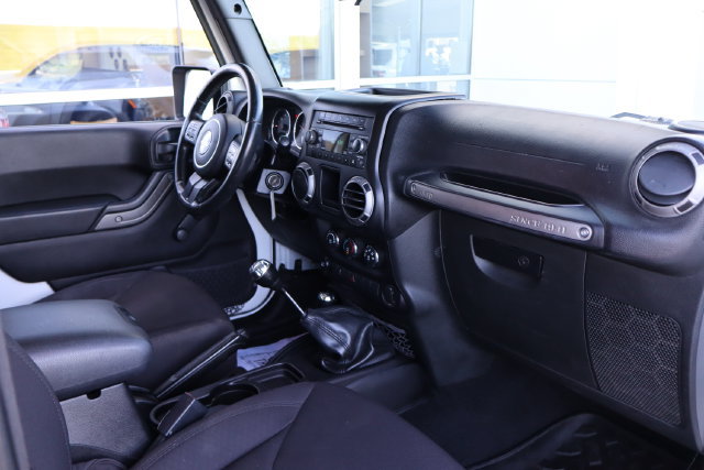 Used 2015 Jeep Wrangler Sport w/ Quick Order Package 23S AWD/4WD image 30