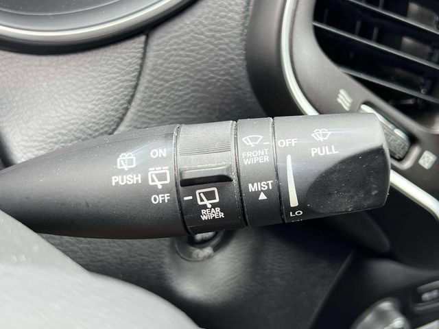 Used 2020 Jeep Cherokee Trailhawk w/ Cold Weather Group AWD/4WD image 17