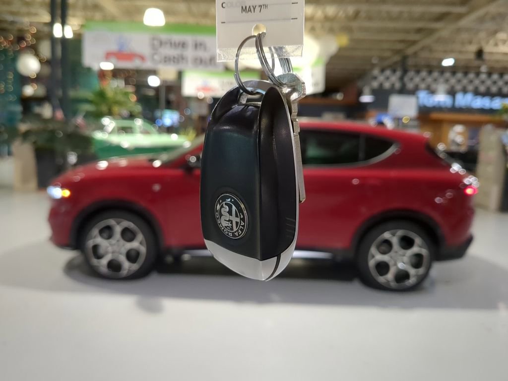 Used 2024 Alfa Romeo Tonale Ti AWD/4WD image 4