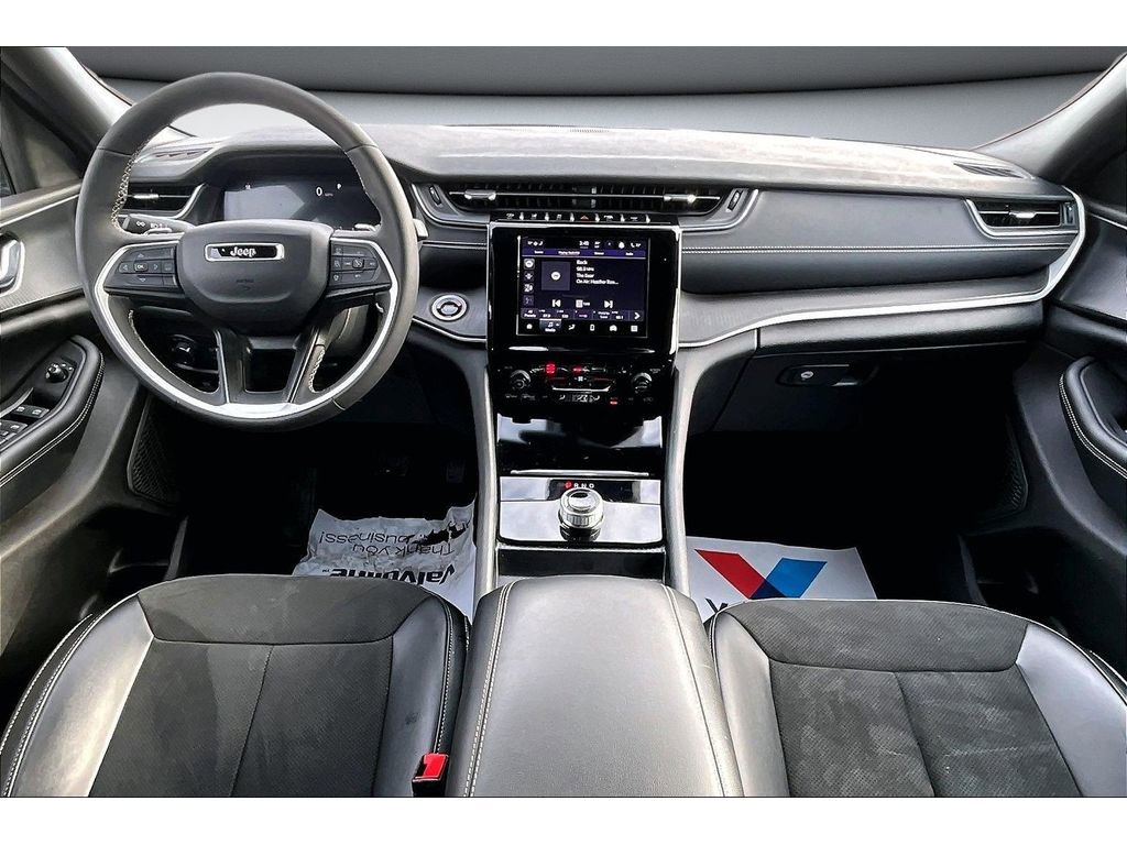 Certified 2024 Jeep Grand Cherokee L Laredo image 17