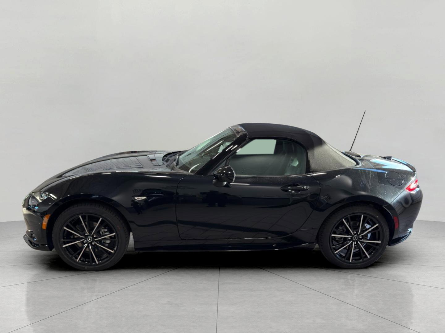 New 2025 MAZDA MX-5 Miata Grand Touring w/ Appearance Package image 4