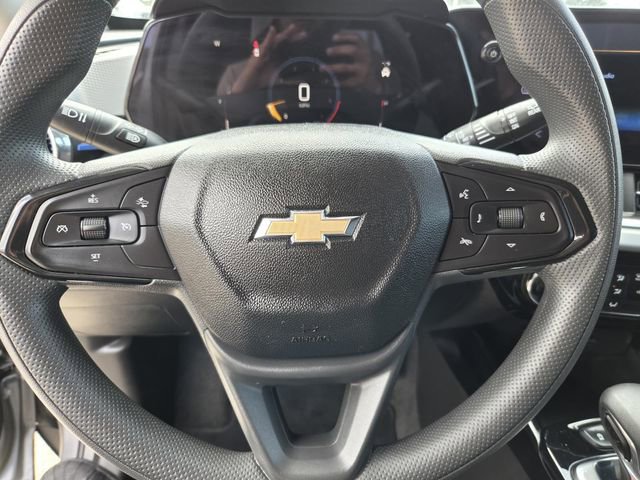 Used 2025 Chevrolet Trax LT FWD image 7