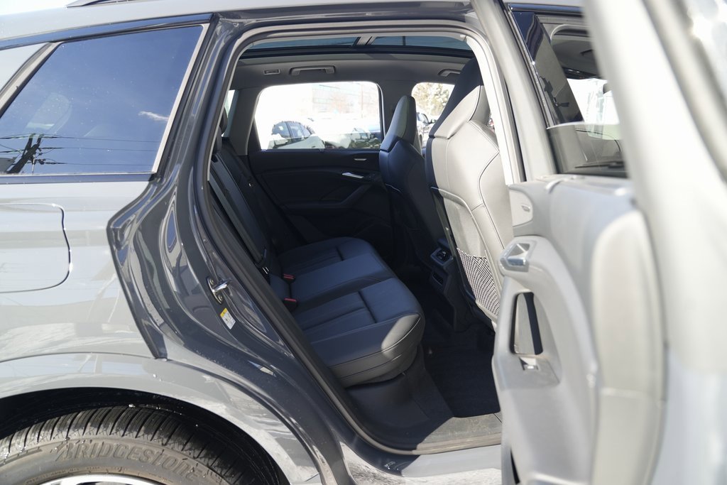 Used 2025 Audi Q6 e-tron Premium Plus w/ Premium Plus image 40