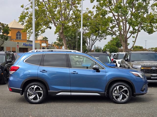 Used 2022 Subaru Forester Touring AWD/4WD image 6