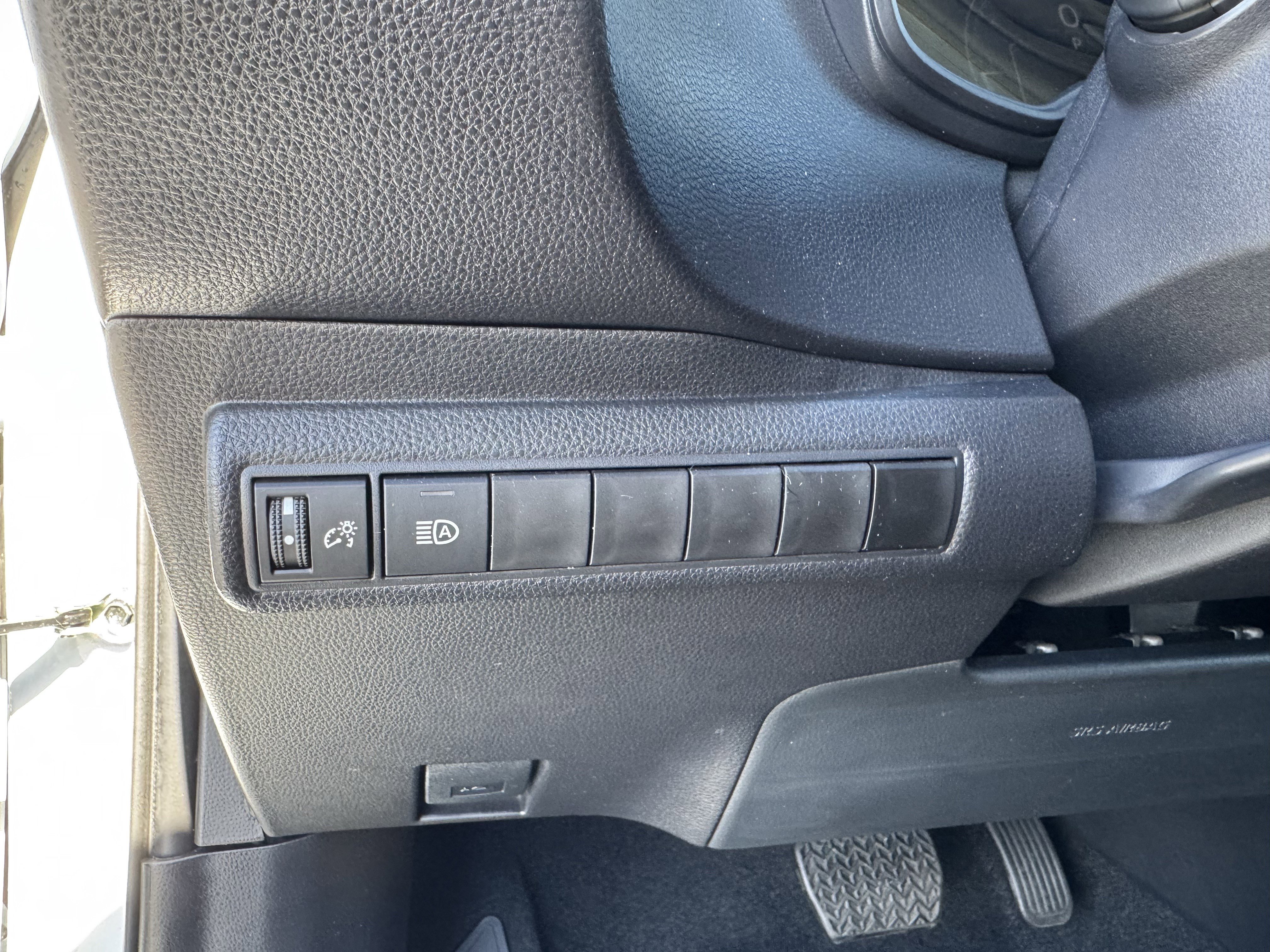 Used 2026 Toyota Corolla LE w/ LE Premium Package image 25