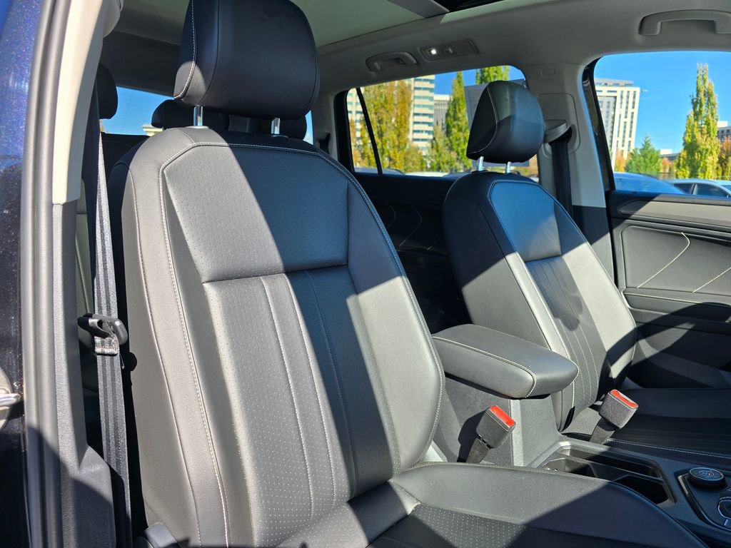 Used 2022 Volkswagen Tiguan SE image 11