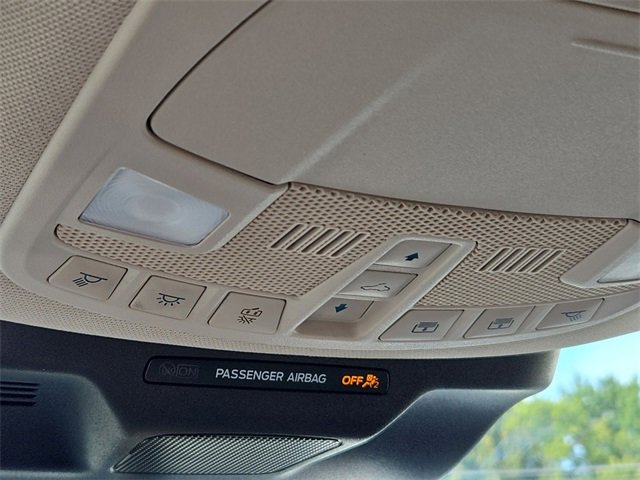 Used 2022 Ford Expedition Limited image 25