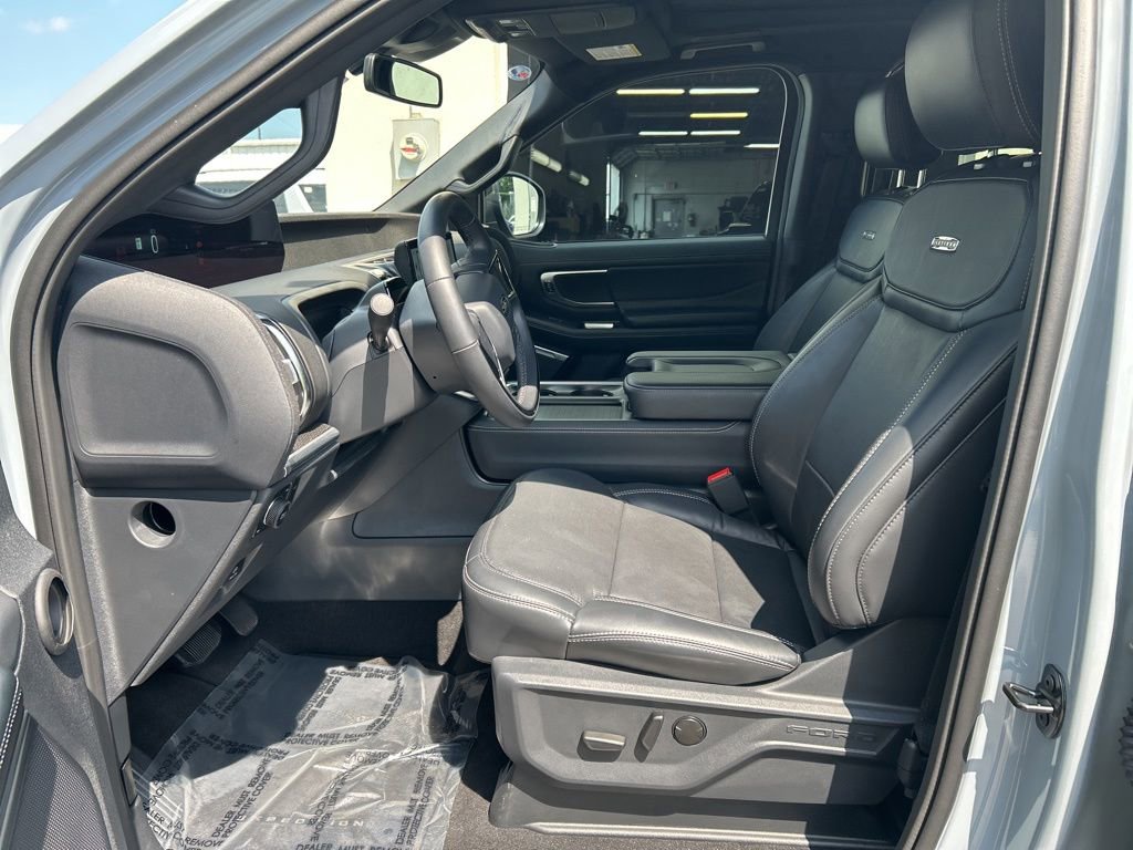 Used 2025 Ford Expedition Max Platinum w/ Stealth Performance Package AWD/4WD image 12