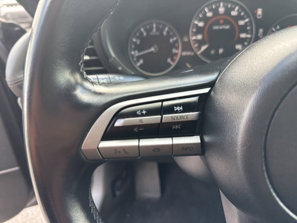 Used 2020 MAZDA MAZDA3 Hatchback FWD image 15
