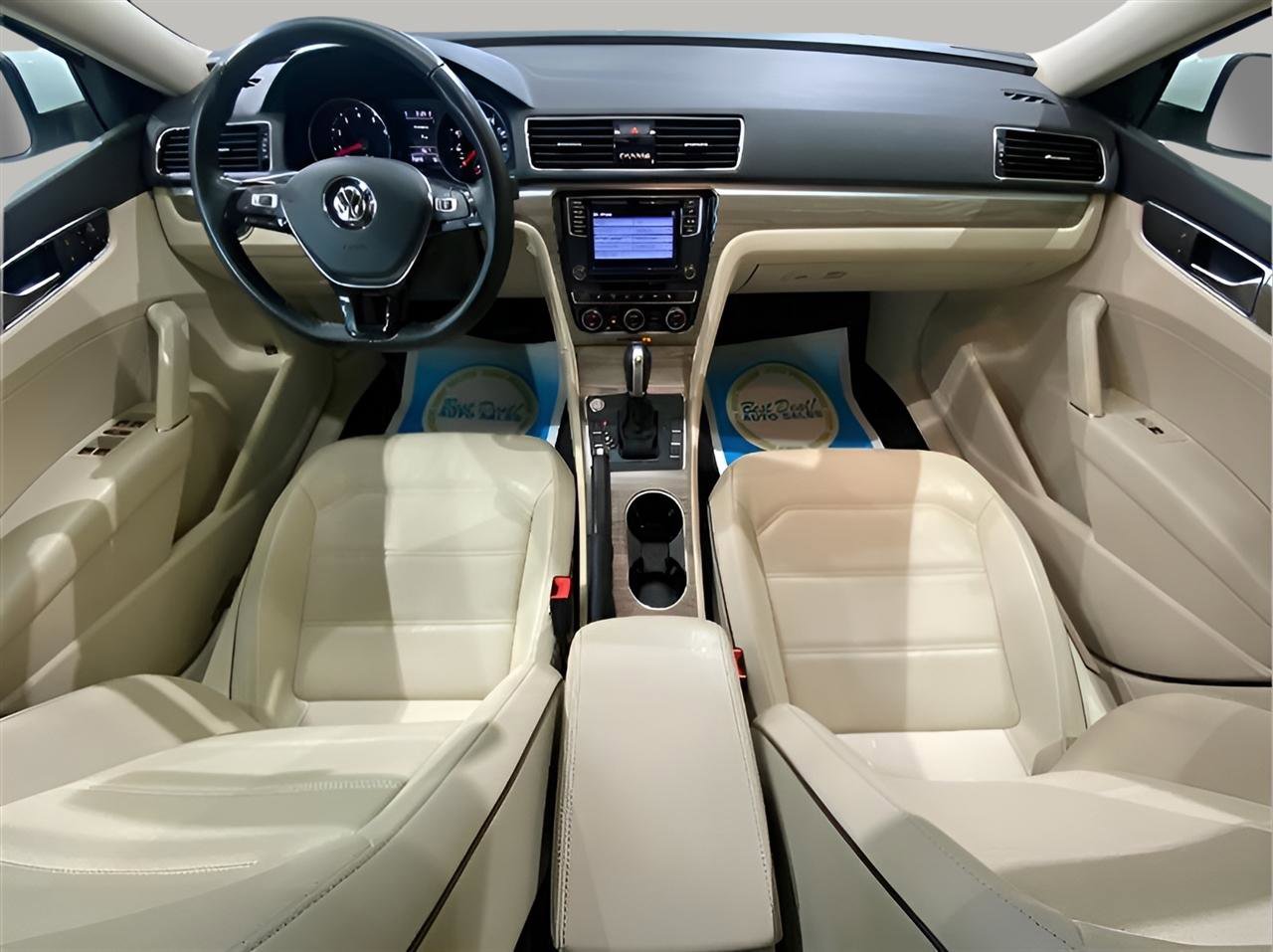 Used 2018 Volkswagen Passat 2.0T SE image 12