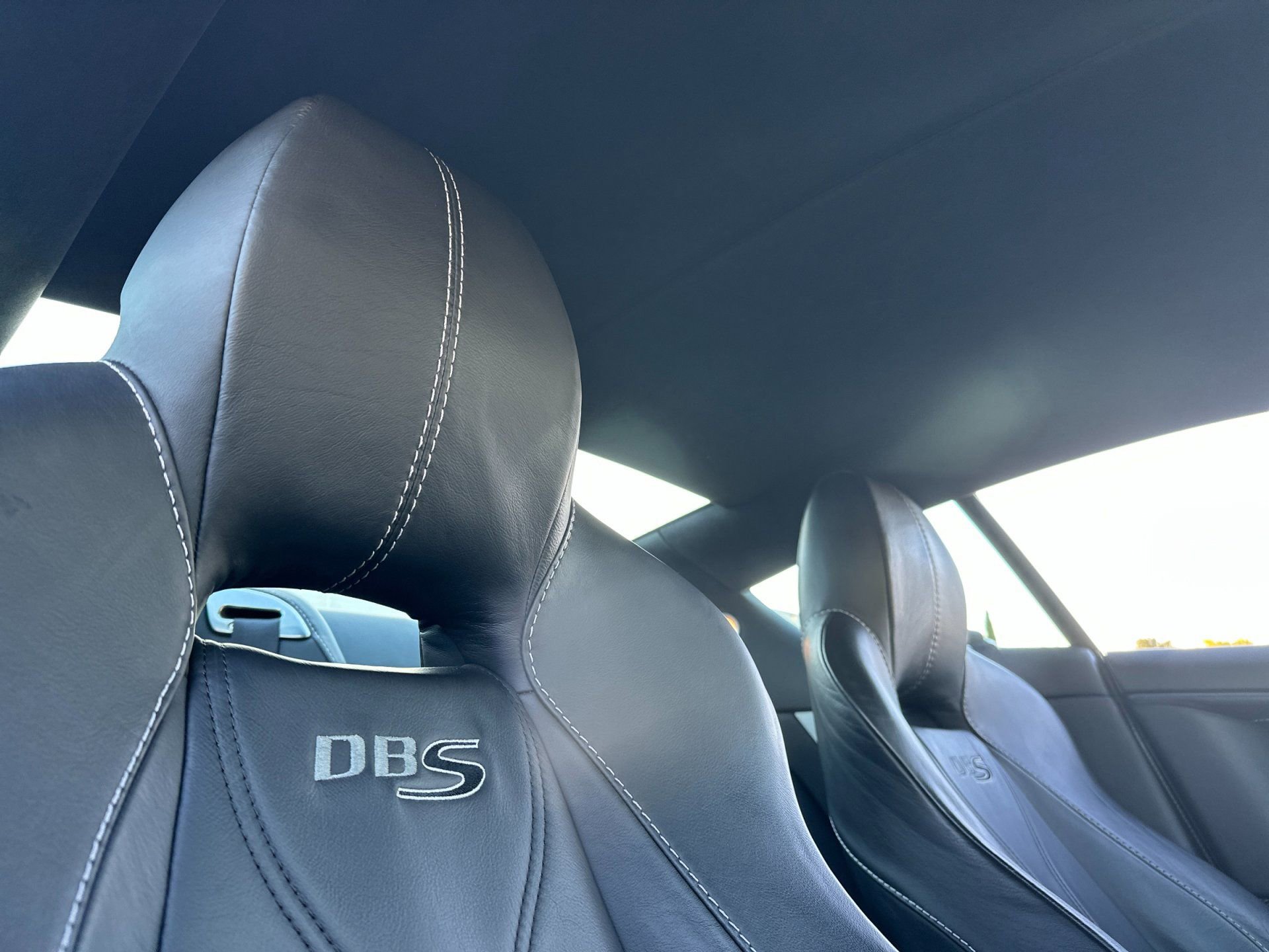 Used 2011 Aston Martin DBS Carbon Black image 18