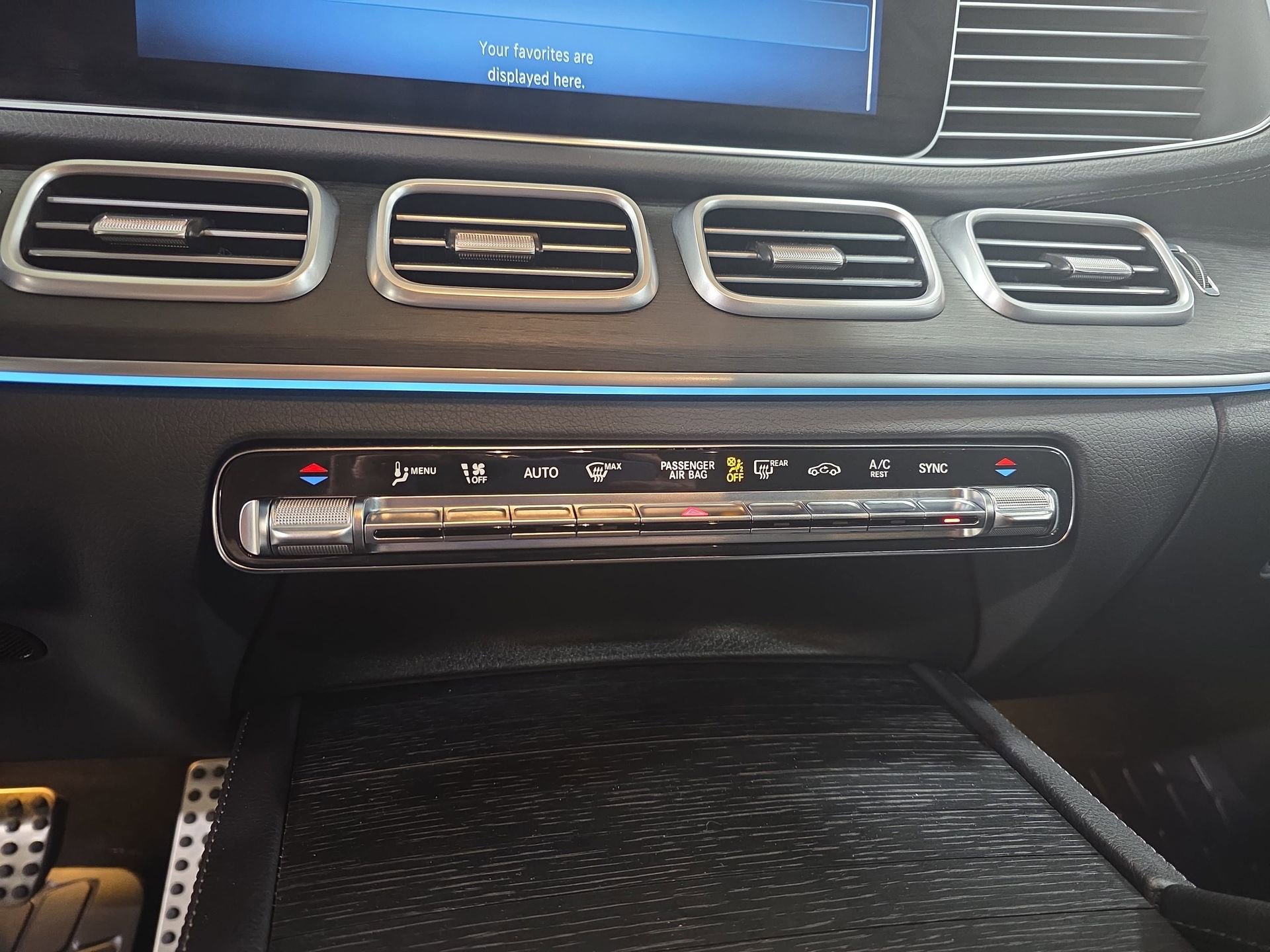 Certified 2025 Mercedes-Benz GLS 450 4MATIC image 24