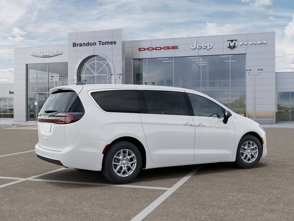 New 2027 Chrysler Pacifica Select FWD image 4