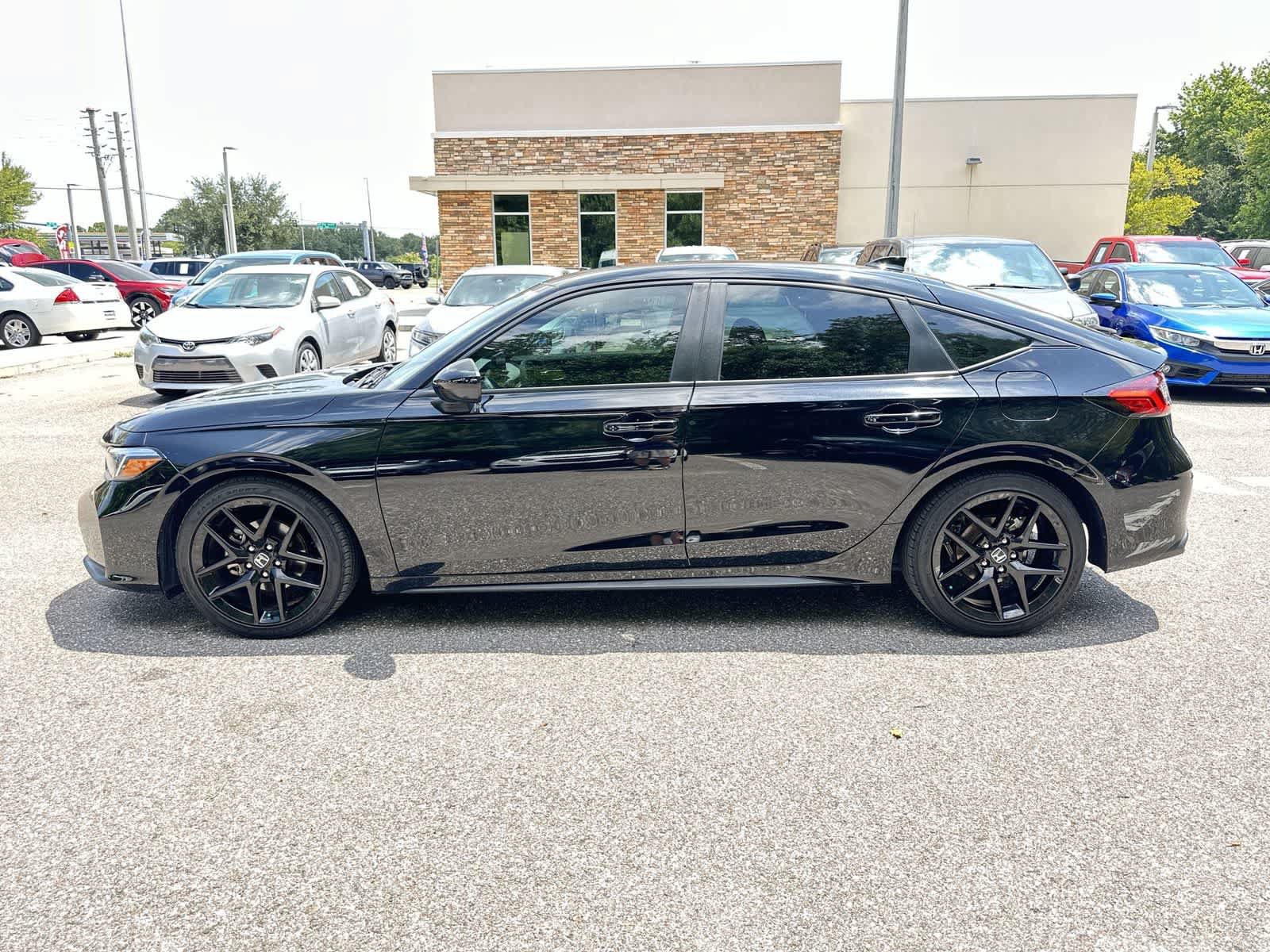 Used 2025 Honda Civic Sport image 3