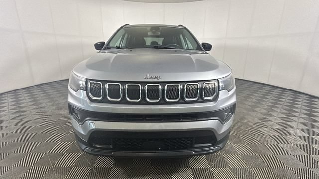 Used 2022 Jeep Compass Latitude AWD/4WD image 7