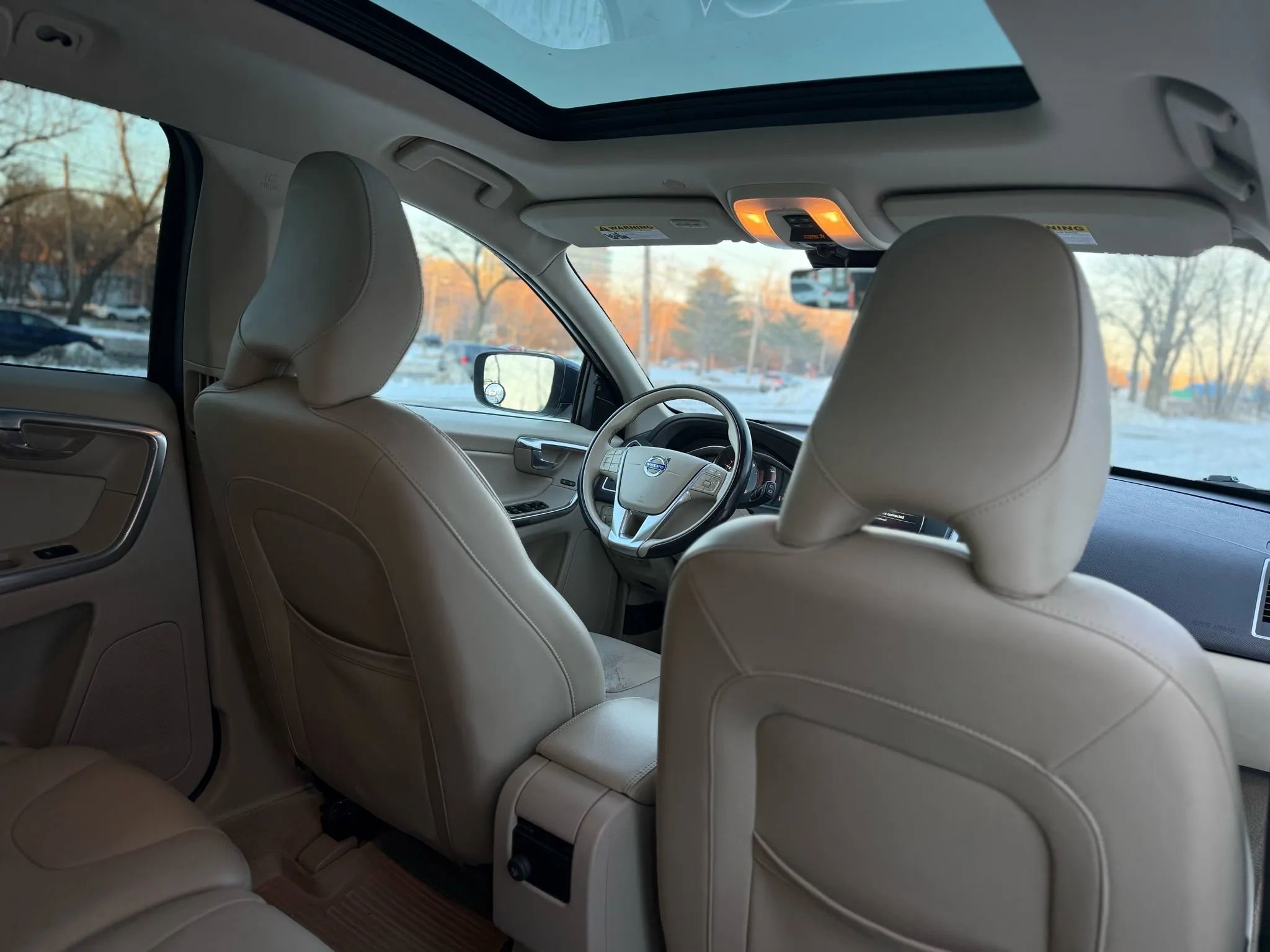 Used 2015 Volvo XC60 T5 Platinum FWD image 22
