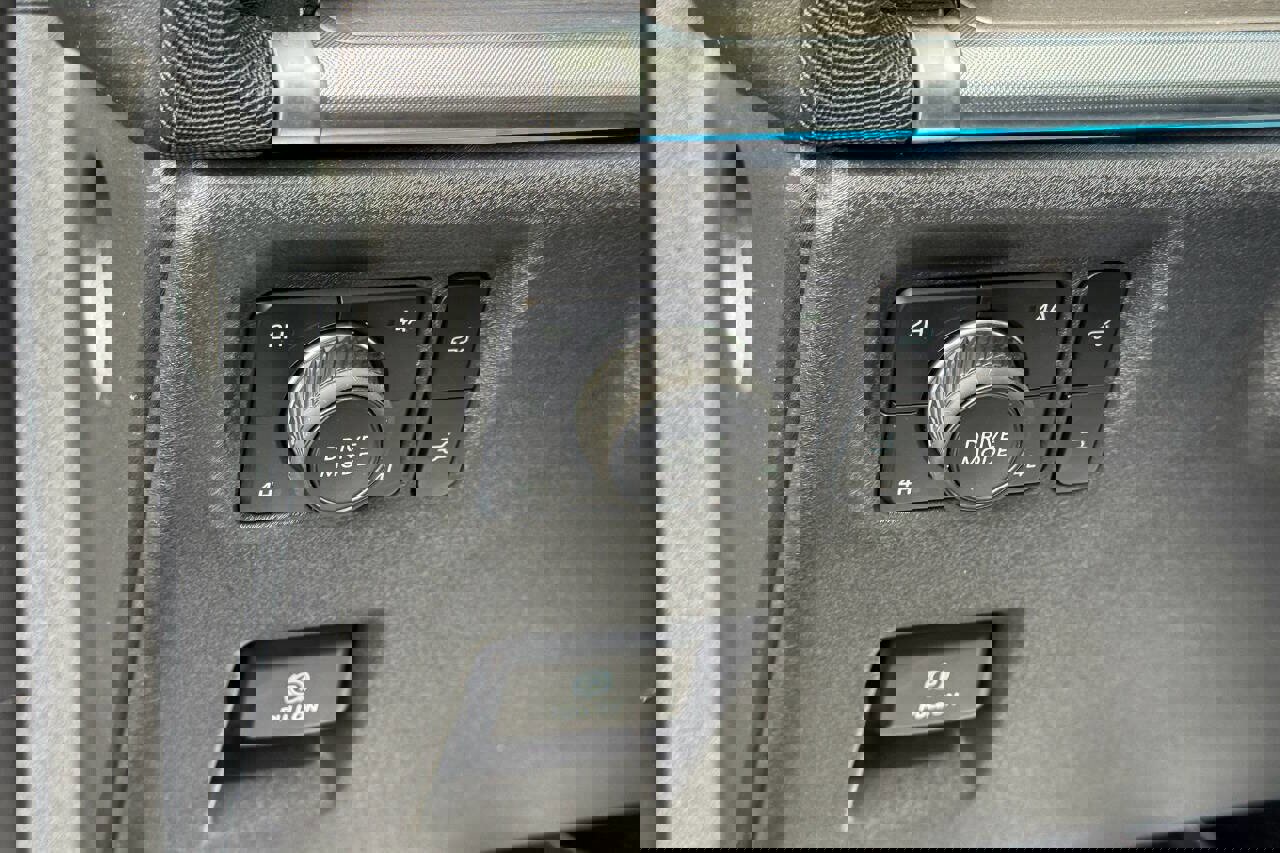 Used 2025 Ford Expedition Max Platinum image 32