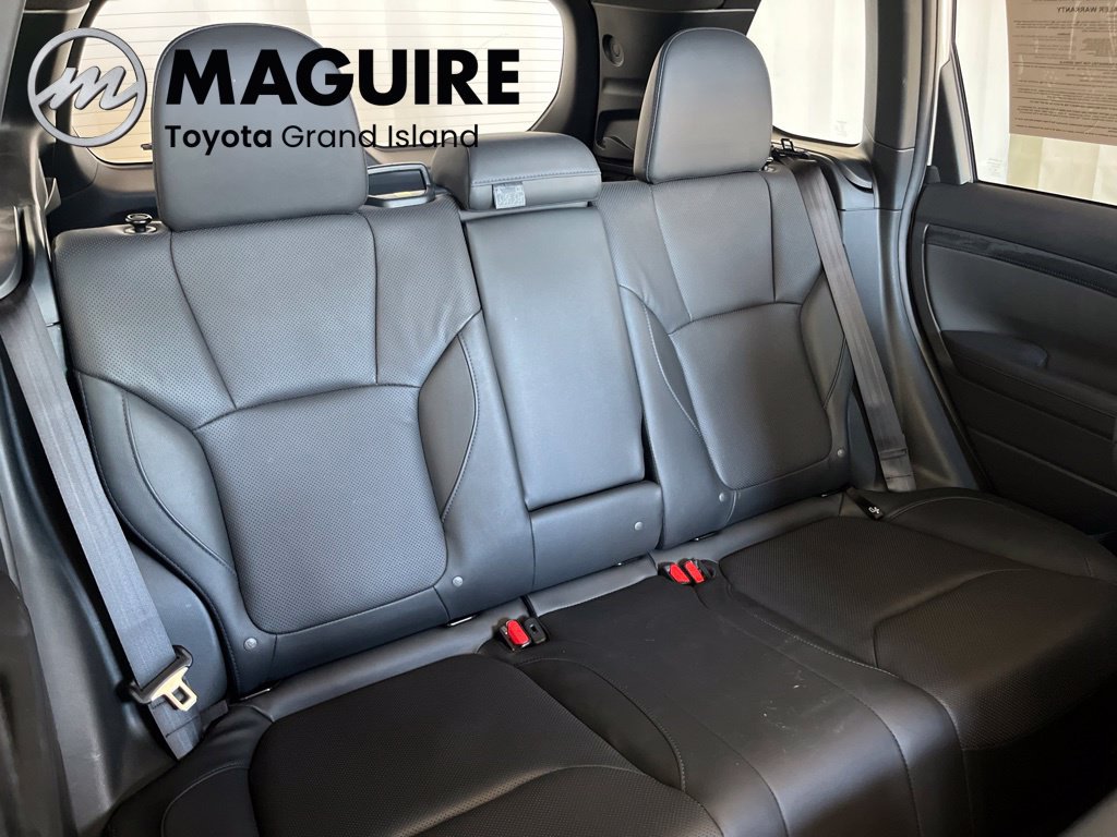 Used 2025 Subaru Forester Limited AWD/4WD image 34