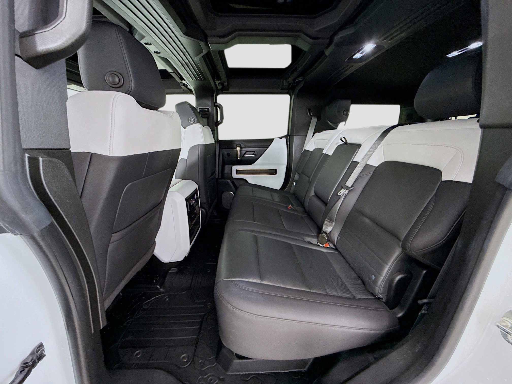 Used 2024 GMC Hummer EV 3X image 26