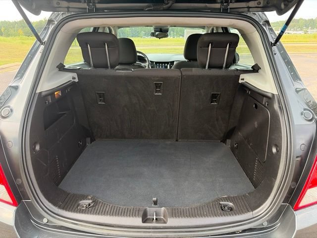 Used 2019 Chevrolet Trax LS FWD image 12