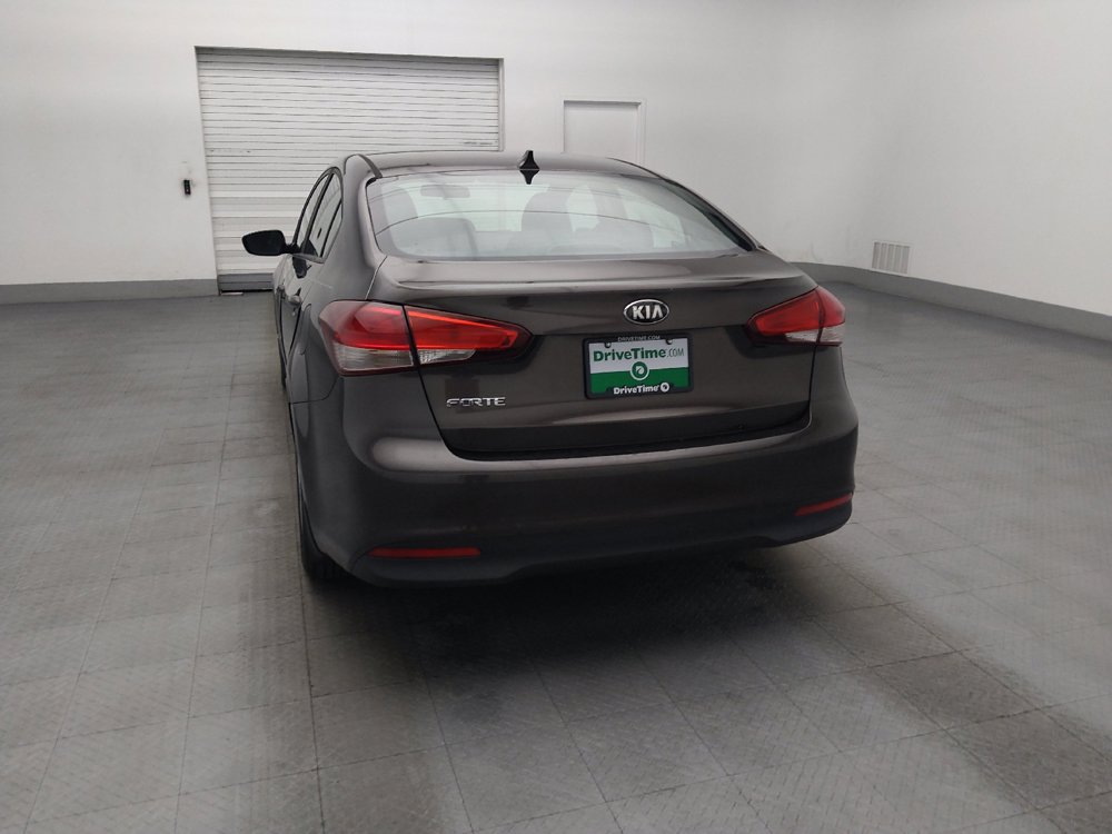 Used 2017 Kia Forte LX FWD image 6