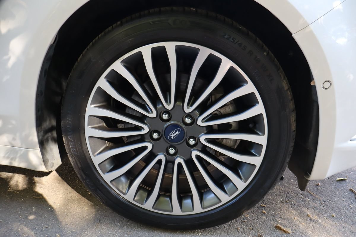 Used 2017 Ford Fusion Energi Titanium FWD image 46