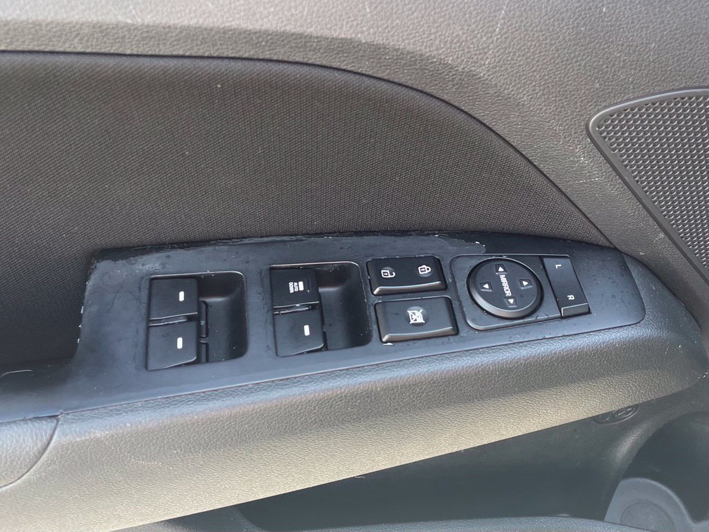 Used 2018 Hyundai Elantra SEL FWD image 11