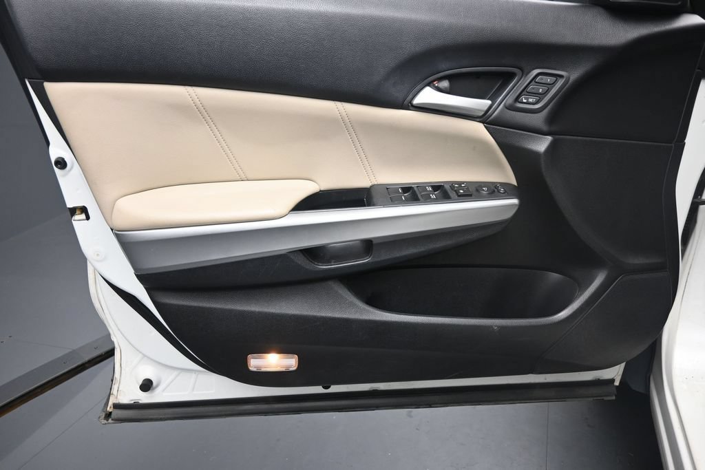Used 2014 Honda Crosstour EX-L image 19