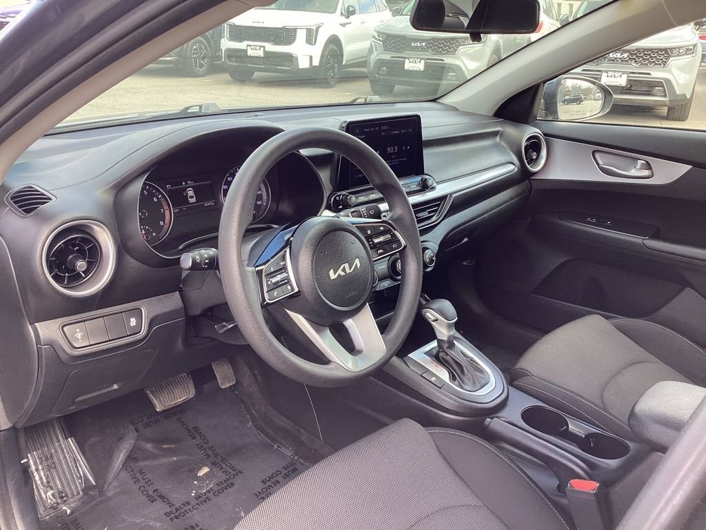 Used 2022 Kia Forte LXS FWD image 12