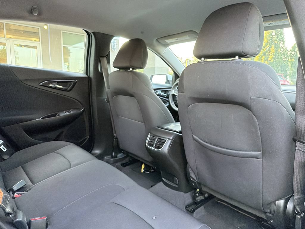 Used 2023 Chevrolet Malibu LT FWD image 14