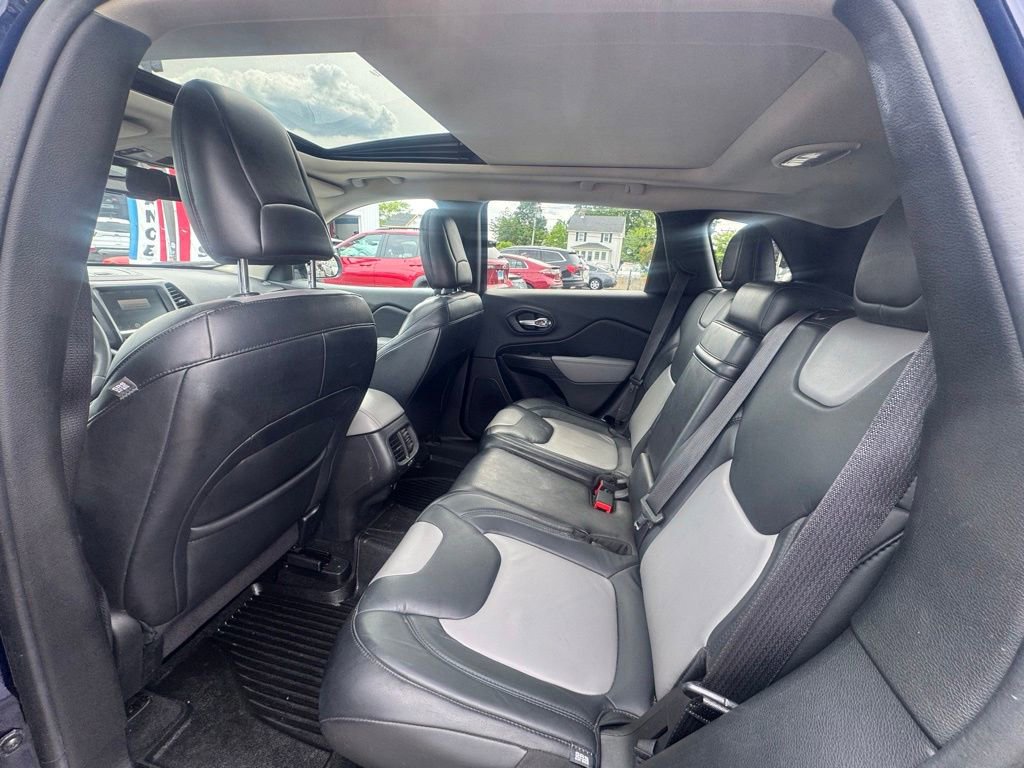 Used 2014 Jeep Cherokee Limited AWD/4WD image 26