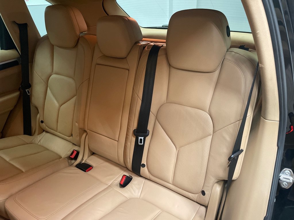 Used 2012 Porsche Cayenne AWD/4WD image 33
