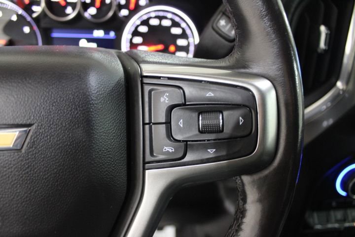Used 2021 Chevrolet Silverado 2500 LT w/ Texas Edition image 39