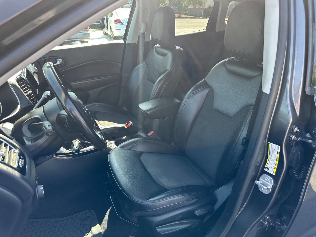 Used 2020 Jeep Compass Latitude image 7