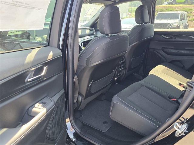 New 2025 Jeep Grand Cherokee Laredo X w/ Luxury Tech Group I image 5