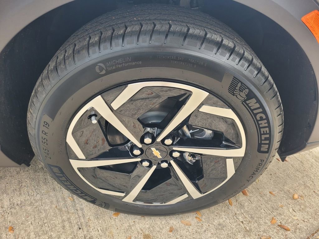 New 2026 Chevrolet Equinox EV LT FWD image 11