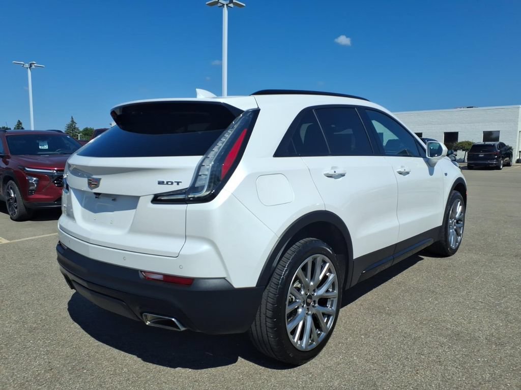 Used 2019 Cadillac XT4 Sport w/ Cold Weather Package AWD/4WD image 4