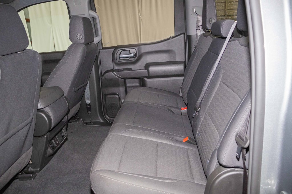 Used 2026 Chevrolet Silverado 1500 Custom w/ LPO, Dark Essentials Package AWD/4WD image 11