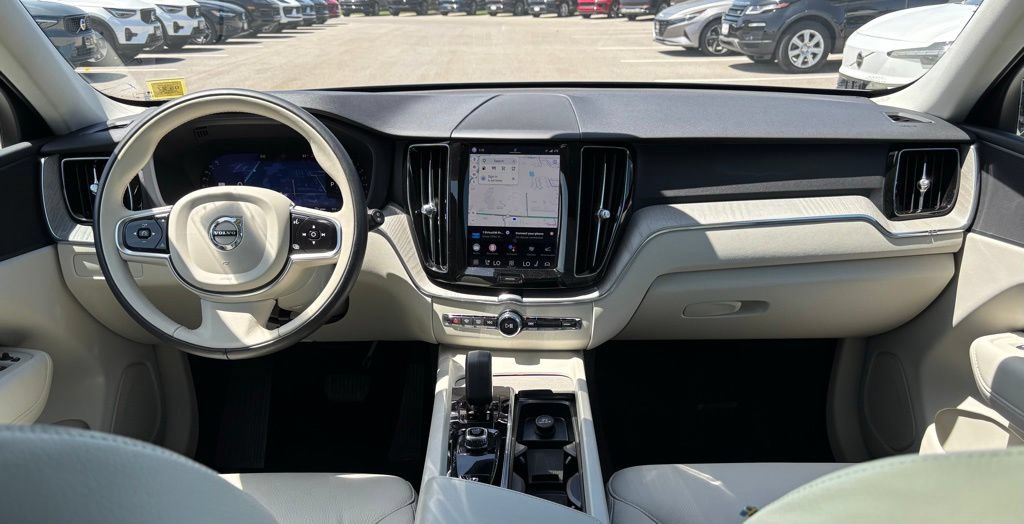Certified 2023 Volvo XC60 B5 Plus w/ Climate Package AWD/4WD image 6
