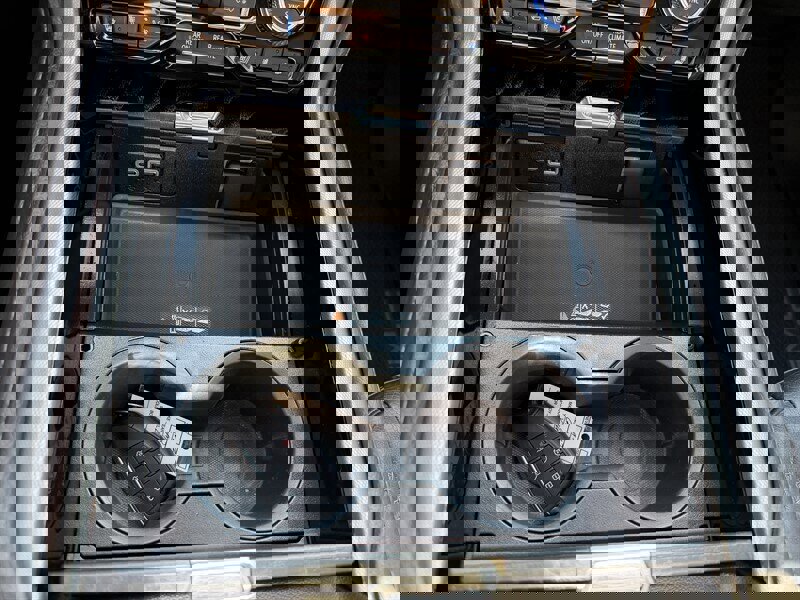 Used 2023 GMC Yukon XL Denali image 35