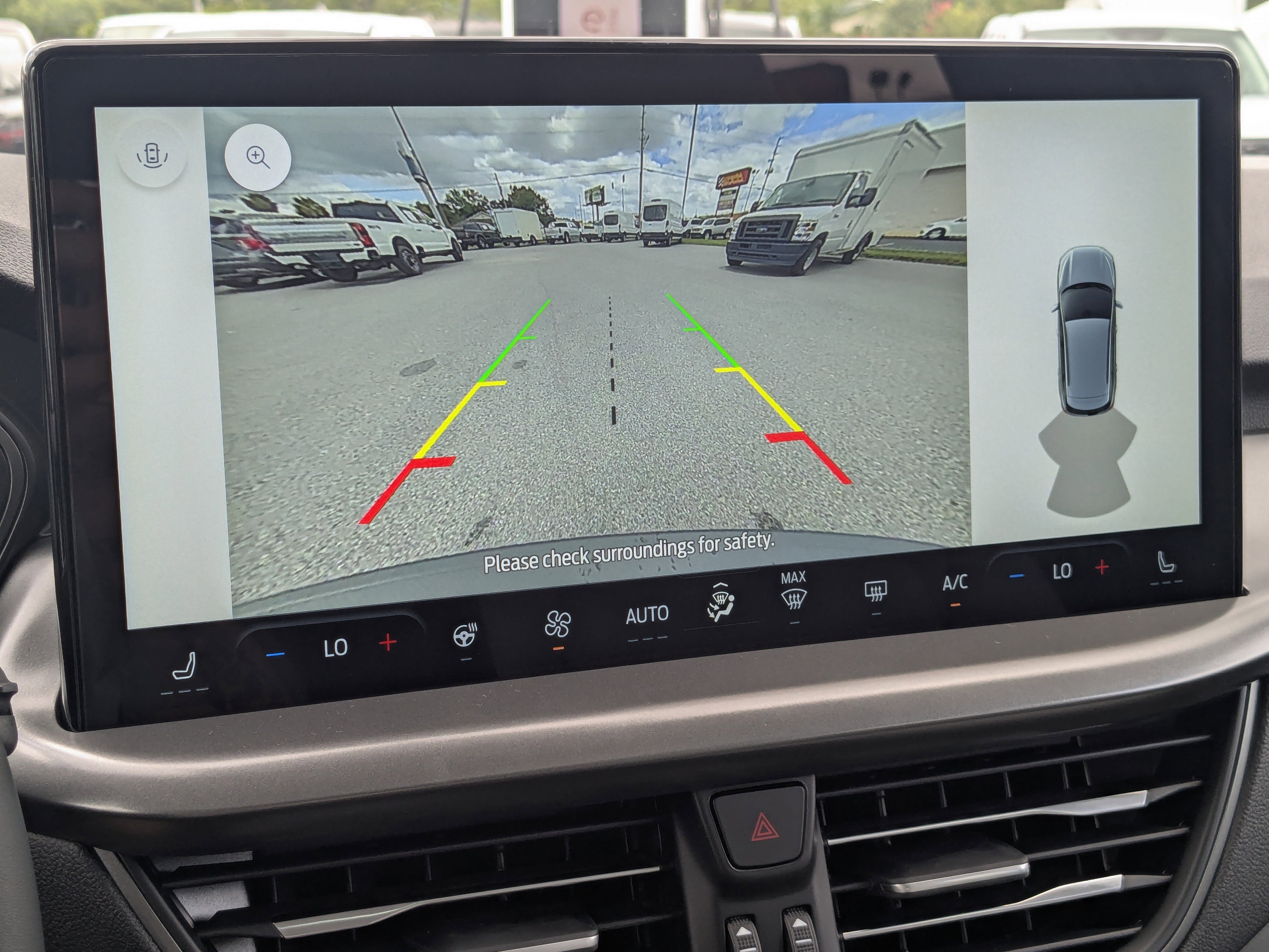 New 2025 Ford Escape SE image 24